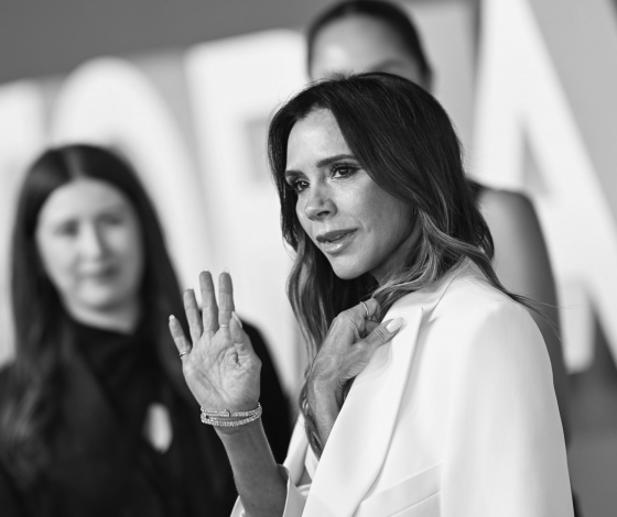 Виктория Бекхэм создала свадебное платье для участницы Spice Girls