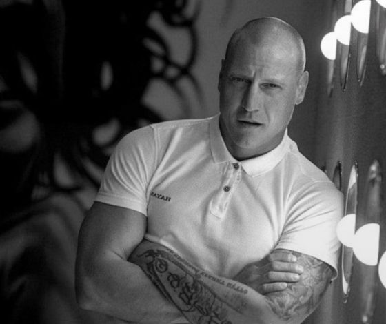 Умер исполнитель хита «Моя крепость» Миша Маваши