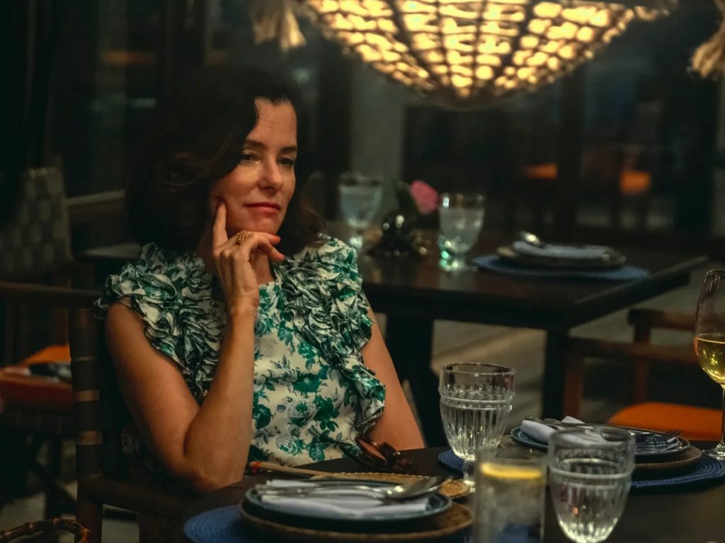 Кадр из сериала «Белый лотос», 2025 (Реж. Майк Уайт)