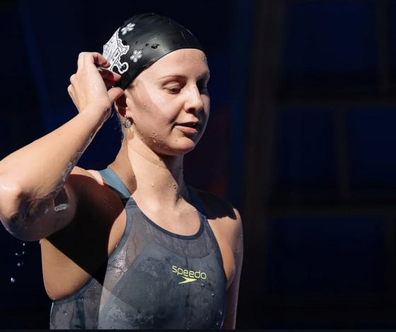 Российская спортсменка Евгения Чикунова выиграла этап Кубка мира по плаванию